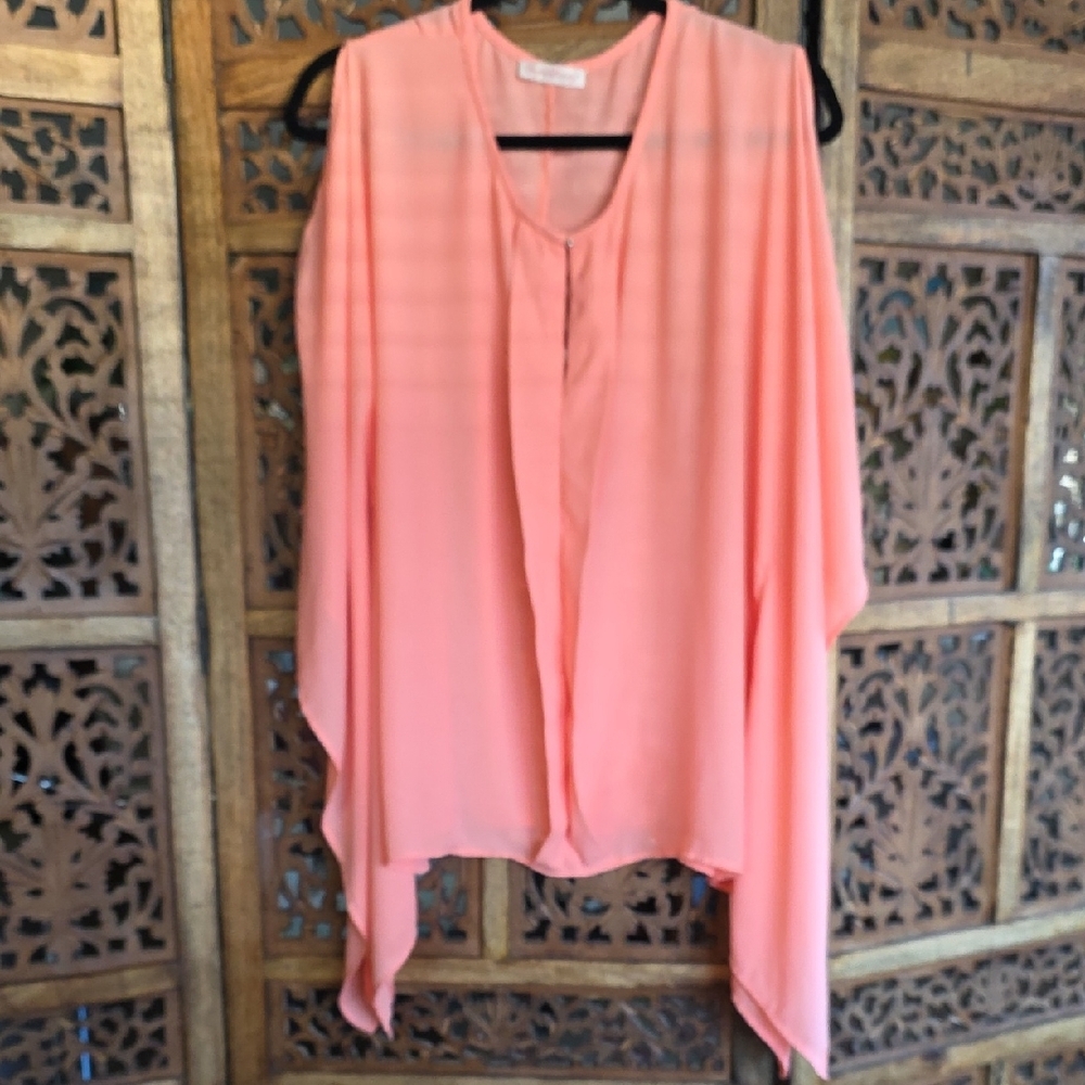 English Laundry Peach Cold Shoulder Butterfly Sleeve Blouse